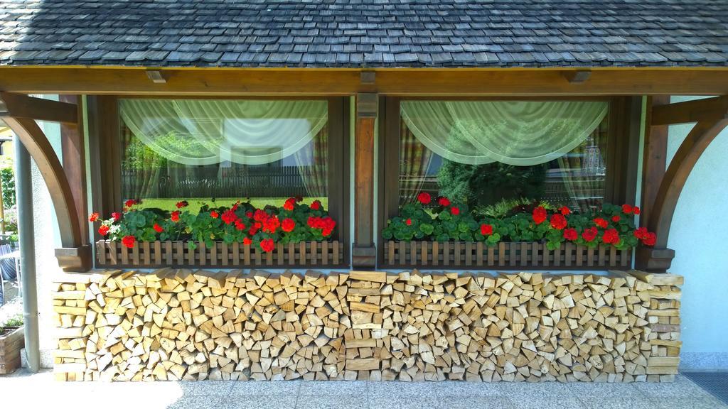 LA FELCE B&B Hotel Carisolo Exterior foto