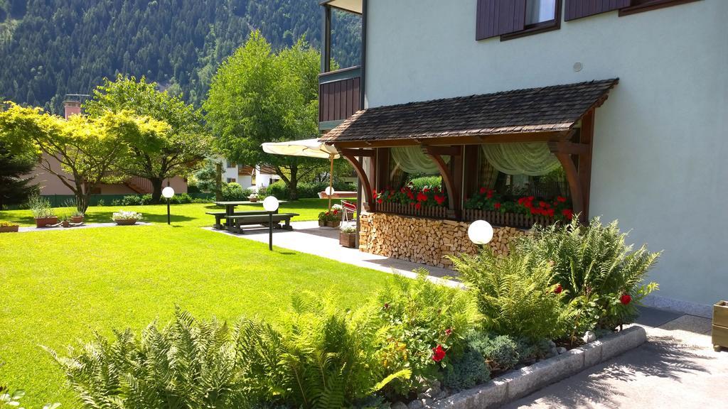 LA FELCE B&B Hotel Carisolo Exterior foto
